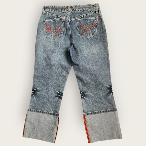 Fubu capri denim Juniors/ladies Sz 7/8 cuffed medium wash mid-rise - Picture 2 of 12